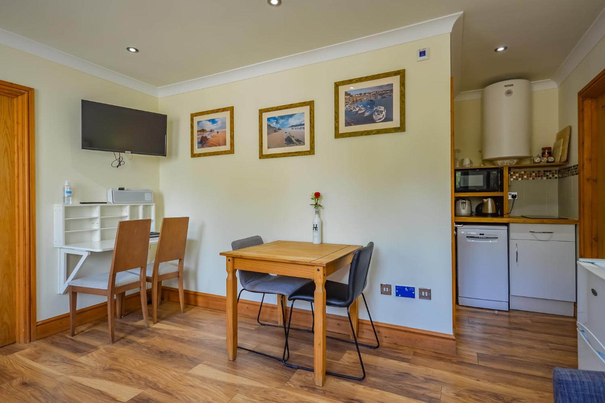 Ferienwohnung Cosy Cabin Perfect To Explore Garnant Exterior foto
